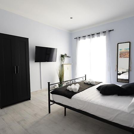 Tina'S House Near Metro A Apartment Rome Bagian luar foto